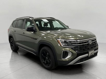 New 2025 Volkswagen Atlas Peak Edition SE