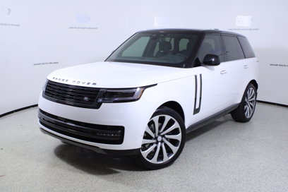 New 2025 Land Rover Range Rover SE