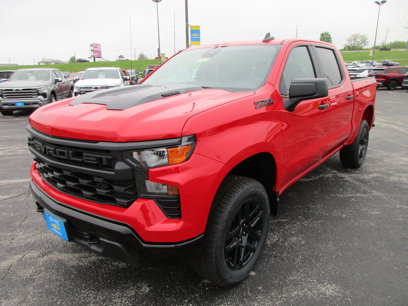 New 2025 Chevrolet Silverado 1500 Custom Trail Boss w/ Dark Appearance Package