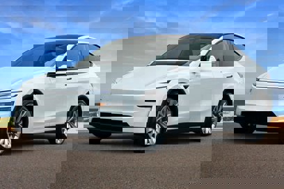 Used 2026 Tesla Model Y Long Range