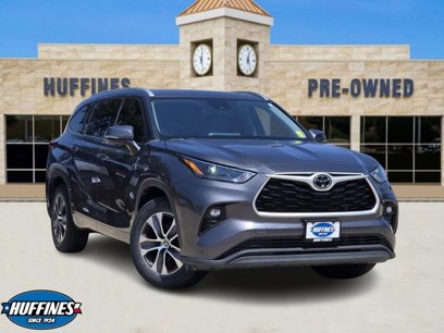 Used 2022 Toyota Highlander XLE