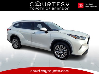 Certified 2022 Toyota Highlander Platinum