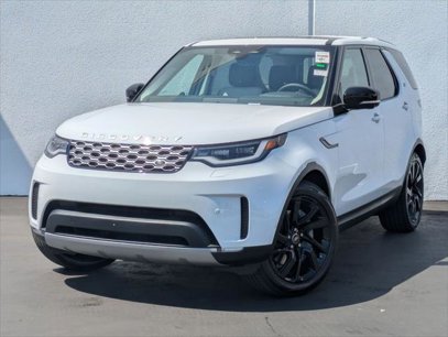 New 2025 Land Rover Discovery S