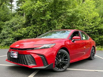 New 2025 Toyota Camry SE w/ Convenience Package