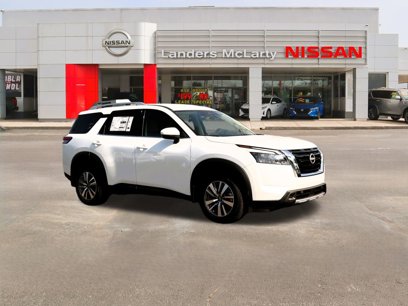 New 2025 Nissan Pathfinder SL w/ Cargo Package