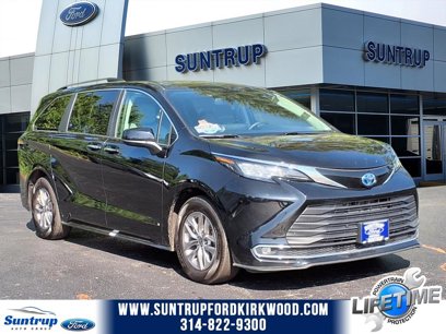 Used 2023 Toyota Sienna XLE