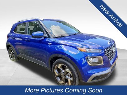 Used 2023 Hyundai Venue SEL w/ Cargo Package