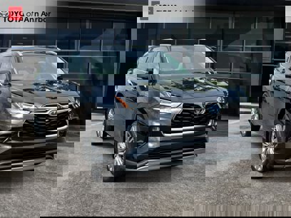 Certified 2024 Toyota Highlander Platinum