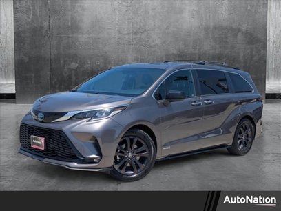 Used 2021 Toyota Sienna XSE