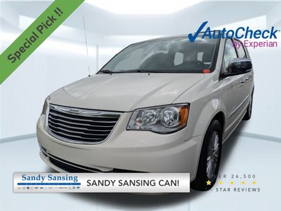 Used 2013 Chrysler Town & Country Limited w/ Luxury Group