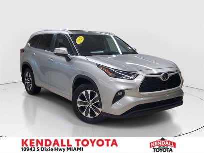 Used 2023 Toyota Highlander XLE