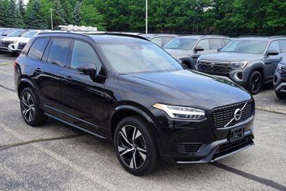 Used 2022 Volvo XC90 T8 R-Design w/ Advanced Package