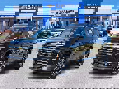 New 2025 Chevrolet Traverse LT w/ Driver Confidence Package