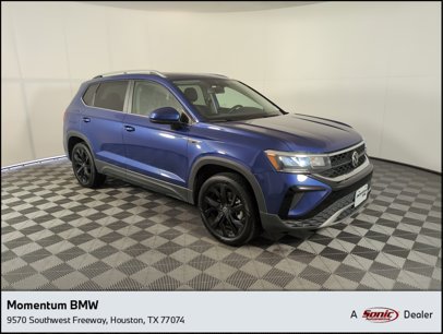 Used 2022 Volkswagen Taos SE w/ Panoramic Sunroof Package