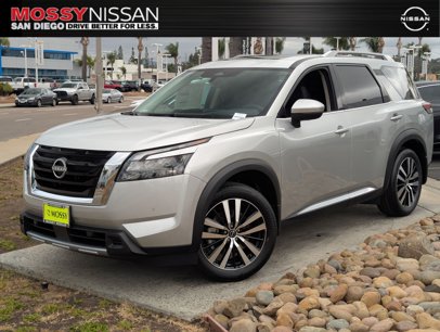 New 2025 Nissan Pathfinder Platinum w/ Cargo Package