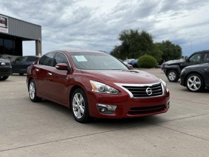 Used 2015 Nissan Altima 2.5 SV w/ Convenience Package