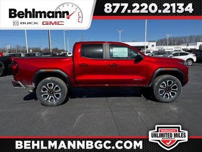 New 2025 GMC Canyon AT4 w/ Nightfall Edition