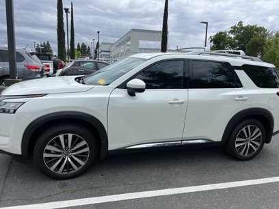 Certified 2022 Nissan Pathfinder Platinum w/ Cargo Package
