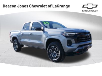 Used 2024 Chevrolet Colorado Z71 w/ Z71 Convenience Package 2