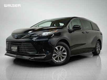 Used 2022 Toyota Sienna XSE