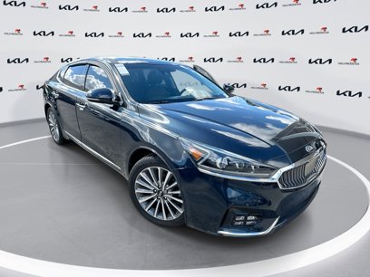 Used 2017 Kia Cadenza Technology