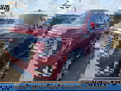 Used 2023 GMC Yukon SLT w/ SLT Premium Package
