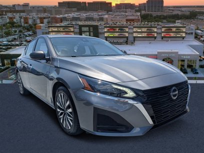 Used 2024 Nissan Altima 2.5 SV