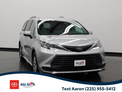 Certified 2022 Toyota Sienna LE