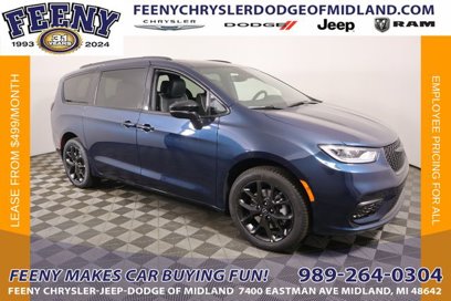 New 2025 Chrysler Pacifica Limited