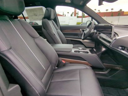 New 2026 Cadillac Vistiq Luxury