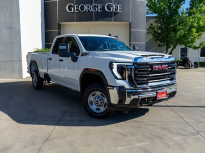 New 2025 GMC Sierra 2500 Pro w/ Convenience Package