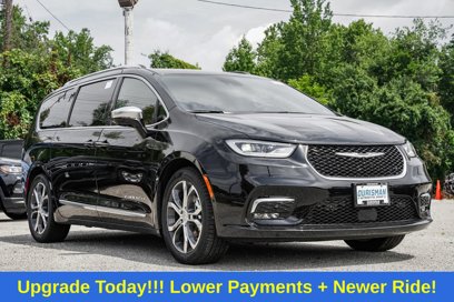 New 2025 Chrysler Pacifica Pinnacle