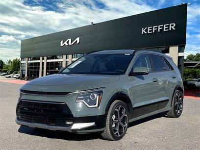 Used 2024 Kia Niro EX Touring