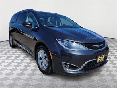 Used 2020 Chrysler Pacifica Touring-L Plus w/ Tire & Wheel Group
