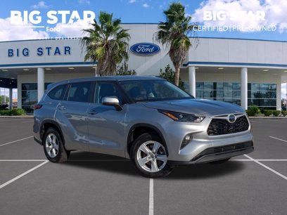 Used 2023 Toyota Highlander LE