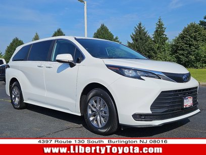 Used 2025 Toyota Sienna LE