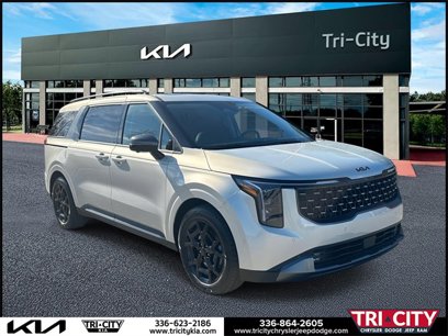 New 2025 Kia Carnival SX w/ SX Dark Edition Package
