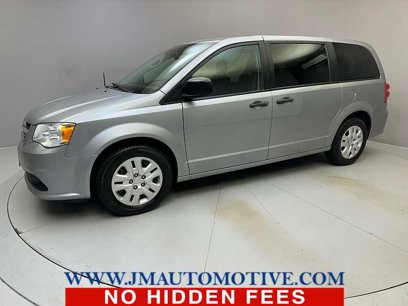 Used 2019 Dodge Grand Caravan SE w/ UConnect Hands-Free Group