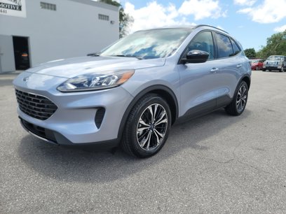 Used 2022 Ford Escape SE w/ SE Sport Appearance Package