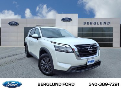 Used 2022 Nissan Pathfinder SV