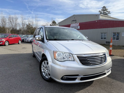 Used 2011 Chrysler Town & Country Touring-L w/ Entertainment Group #2