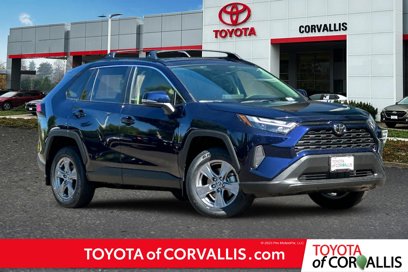 New 2025 Toyota RAV4 XLE w/ Weather Package