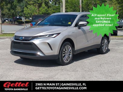 Used 2021 Toyota Venza XLE w/ Softex Package