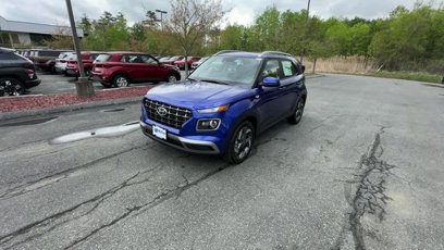 New 2025 Hyundai Venue Limited