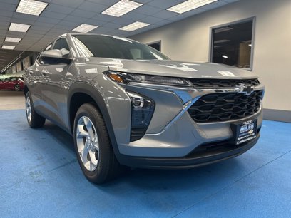 New 2025 Chevrolet Trax LS w/ LS Convenience Package