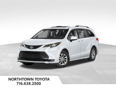New 2025 Toyota Sienna XLE