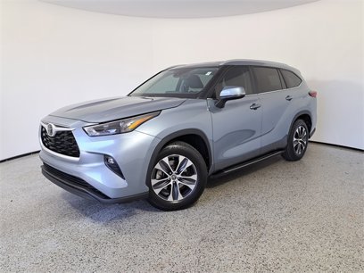 Used 2023 Toyota Highlander XLE