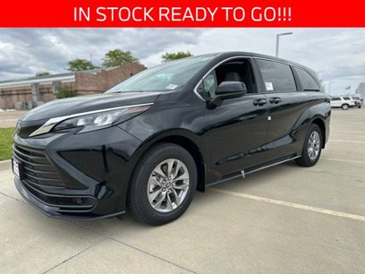 New 2025 Toyota Sienna LE