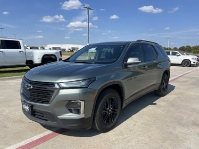 Used 2023 Chevrolet Traverse LT