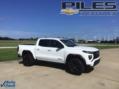 Used 2024 GMC Canyon Elevation
